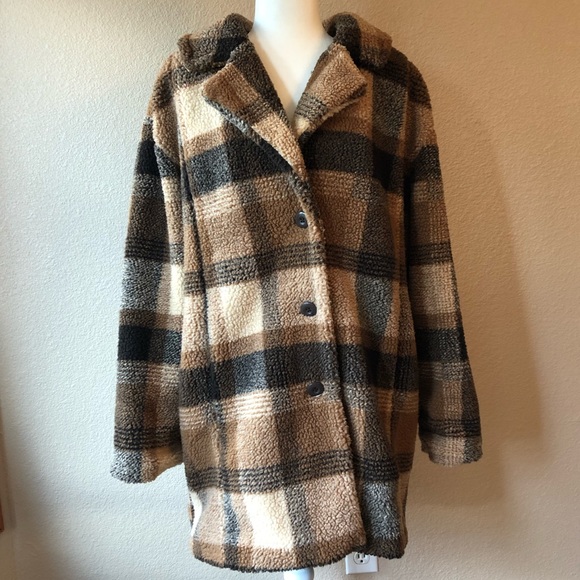 American Eagle Sherpa Faux Fur Winter/Teddy Coat Size Large - Picture 1 of 11